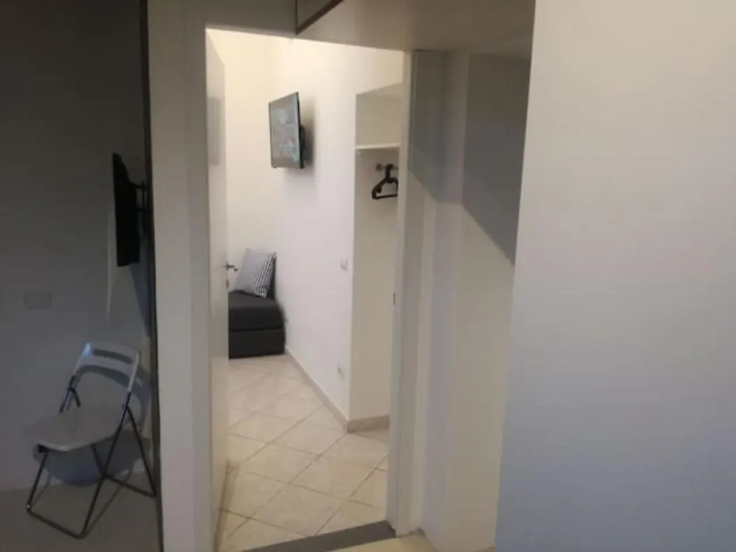 Bilocale Mansardato Zona Corso Buenos Aires Mm1-Mm2 Lippi 2 Milano