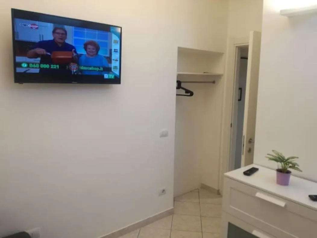 Apartment Bilocale Mansardato Zona Corso Buenos Aires Mm1-Mm2 Lippi 2 Milan